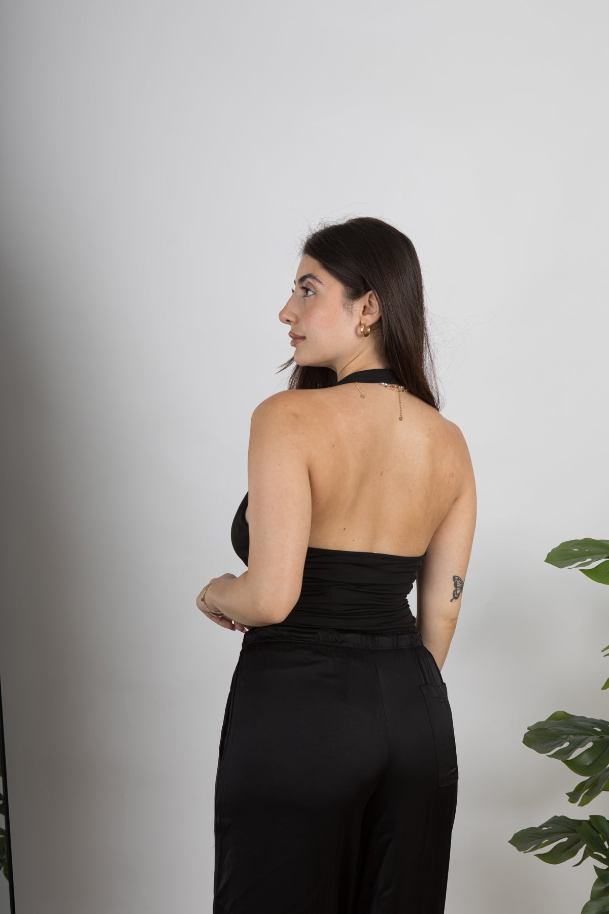 Top nero con cerniera