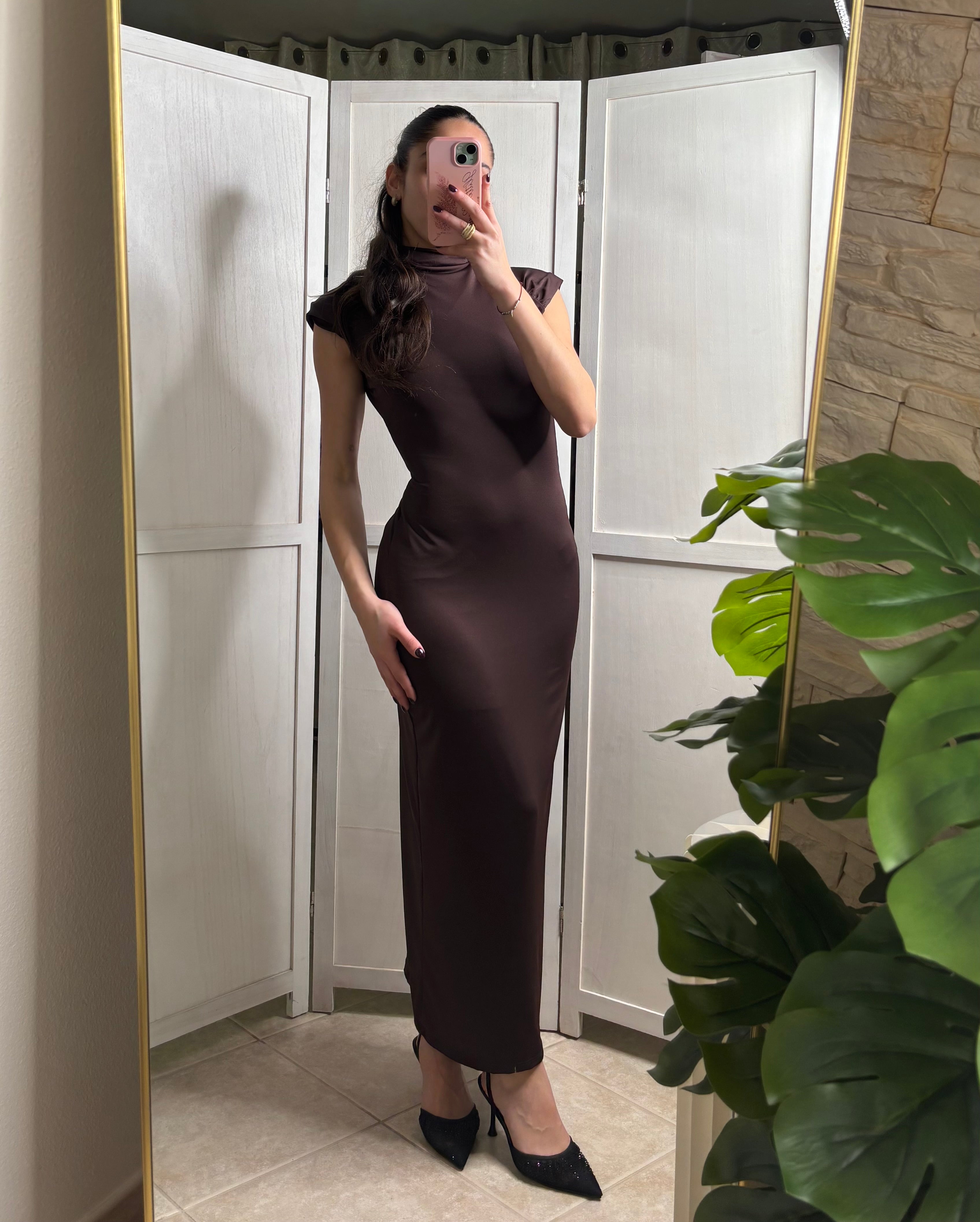 Abito lungo con spalline