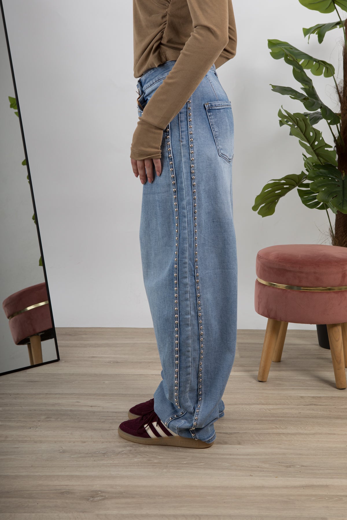 Jeans Baggy con borchie
