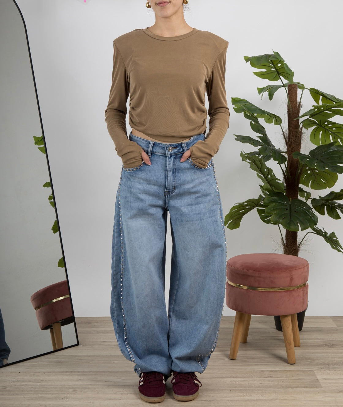 Jeans Baggy con borchie