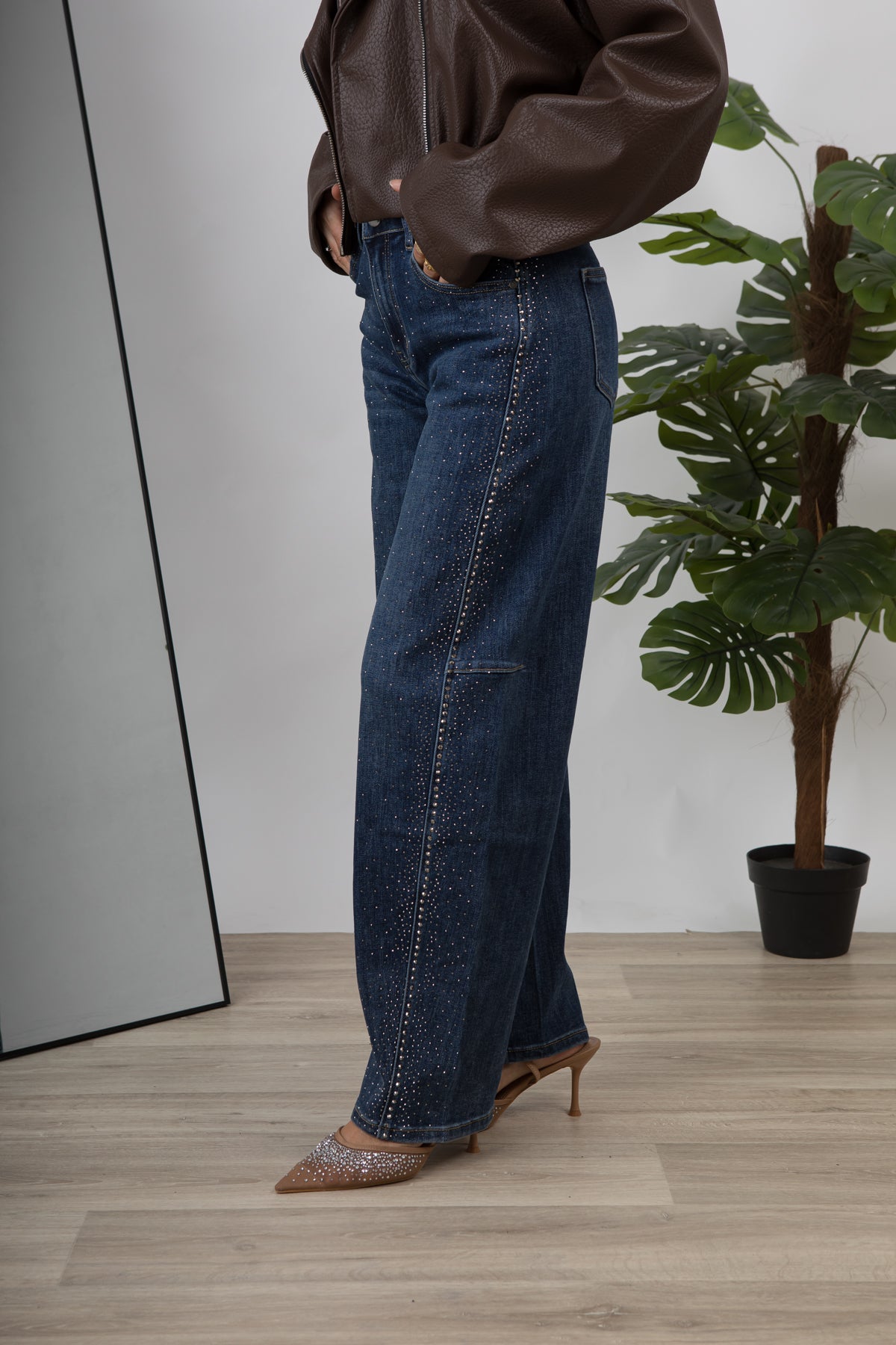 jeans wide leg con strass
